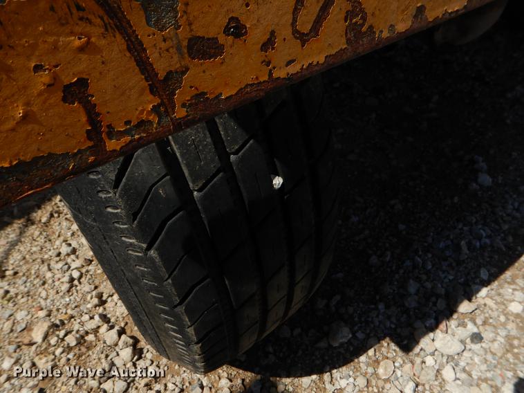 image for item EJ9908 2000 Broce RJ-350 broom