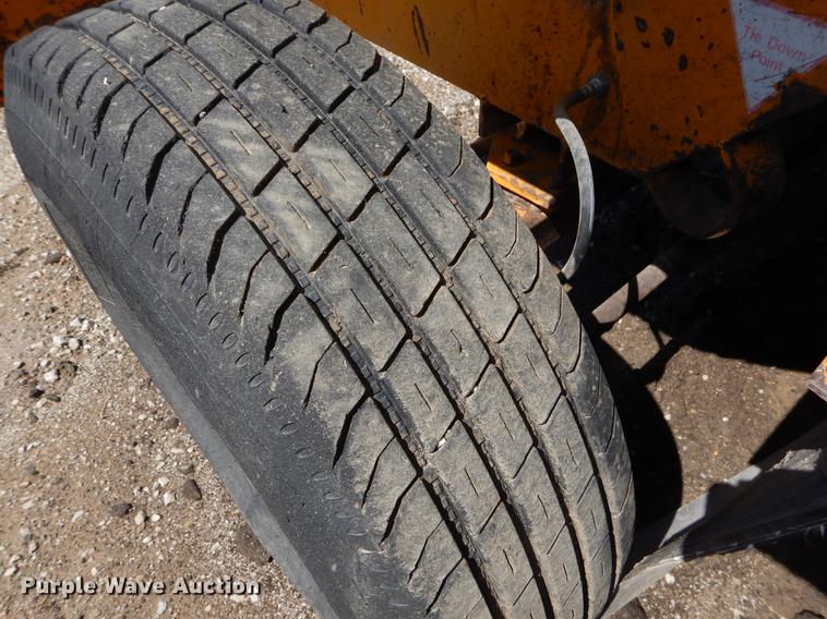 image for item EJ9908 2000 Broce RJ-350 broom