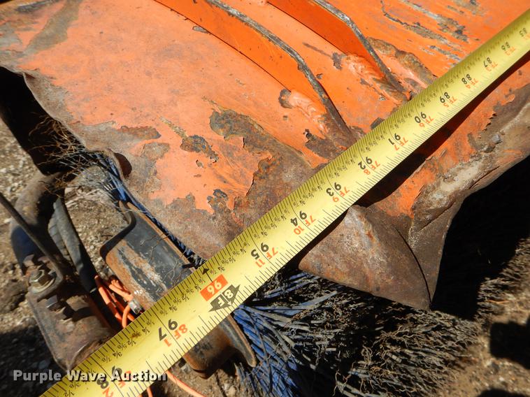 image for item EJ9908 2000 Broce RJ-350 broom