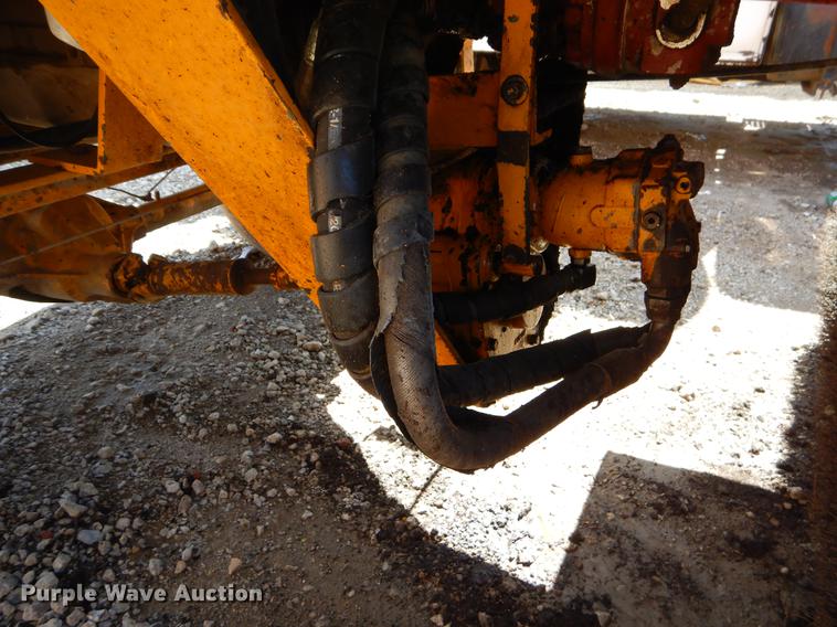 image for item EJ9908 2000 Broce RJ-350 broom