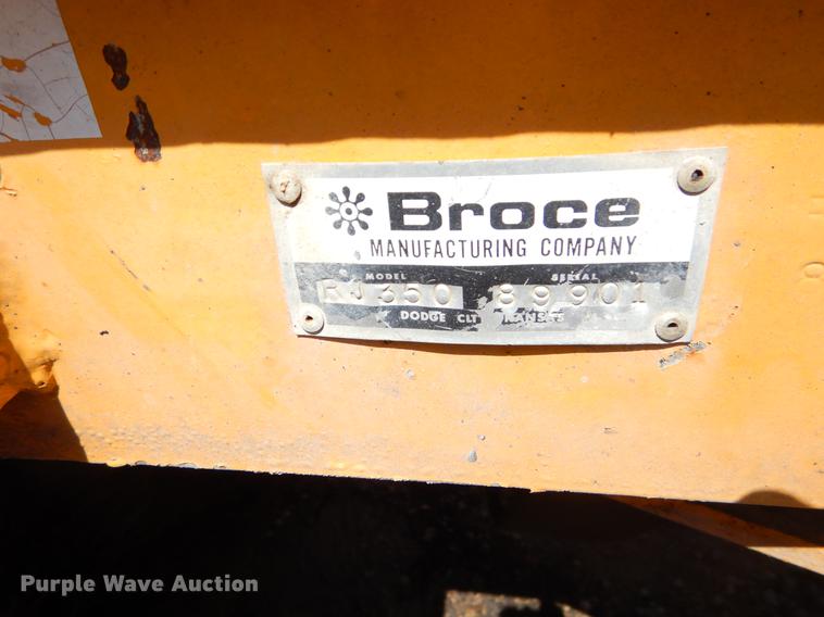 image for item EJ9908 2000 Broce RJ-350 broom