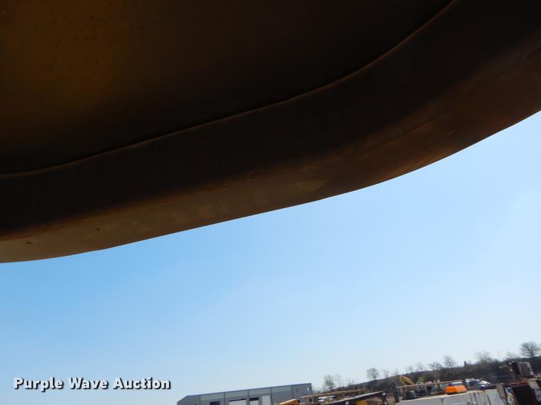 image for item EJ9909 Volvo DD118HF vibratory double drum roller