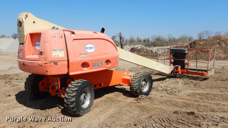 image for item EJ9911 2008 JLG 400S boom lift