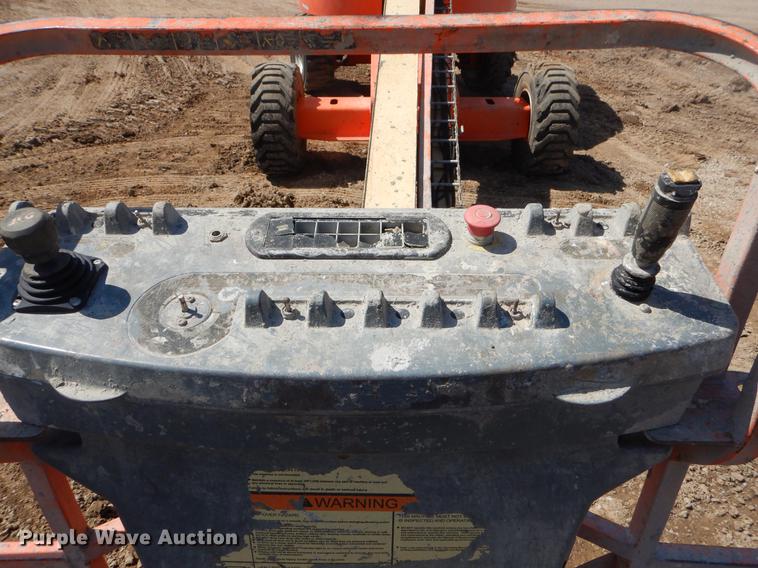 image for item EJ9911 2008 JLG 400S boom lift