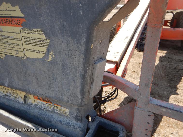 image for item EJ9911 2008 JLG 400S boom lift