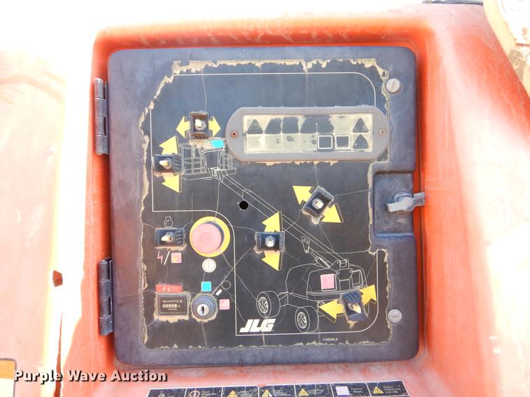 image for item EJ9911 2008 JLG 400S boom lift