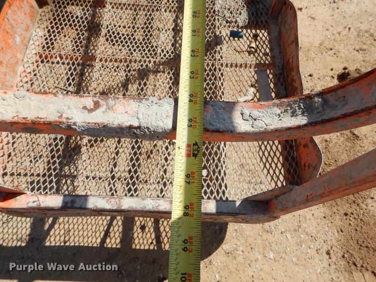 image for item EJ9912 2000 JLG 400S boom lift