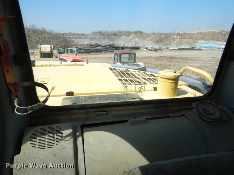 image for item EJ9914 Kobelco SK235SRLC excavator