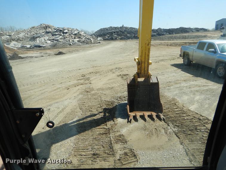 image for item EJ9914 Kobelco SK235SRLC excavator