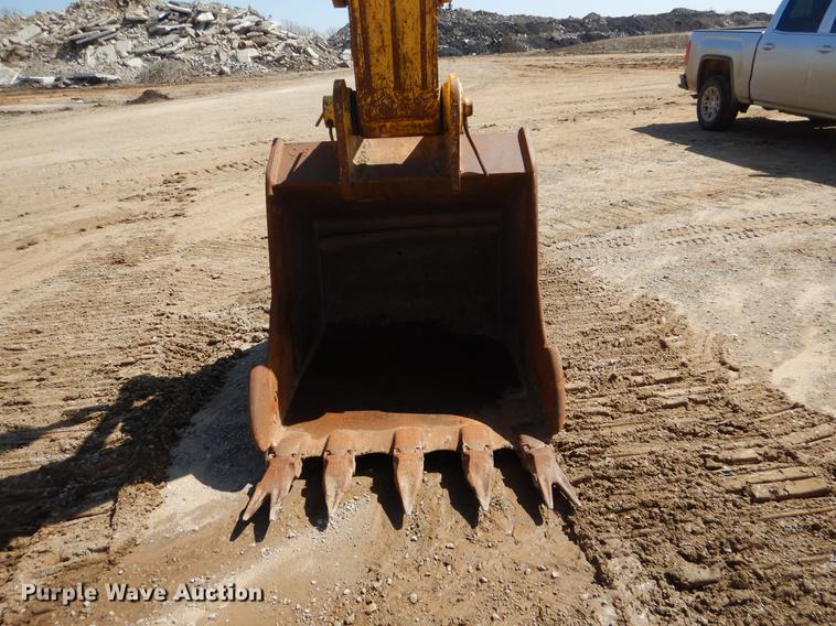 image for item EJ9914 Kobelco SK235SRLC excavator