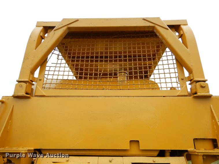 image for item EJ9953 1971 Caterpillar D8 dozer
