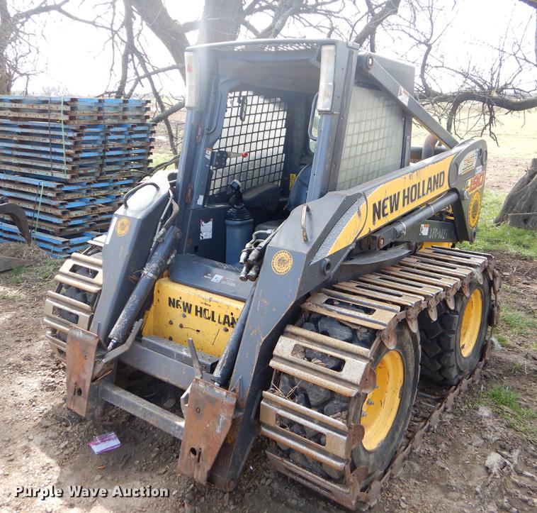 image for item EJ9971 2007 New Holland L190 skid steer