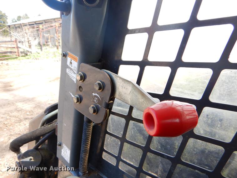 image for item EJ9971 2007 New Holland L190 skid steer