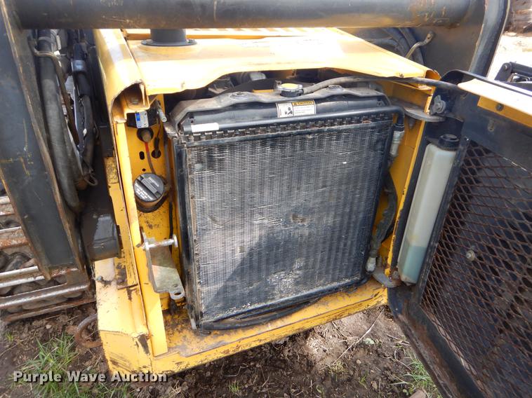 image for item EJ9971 2007 New Holland L190 skid steer