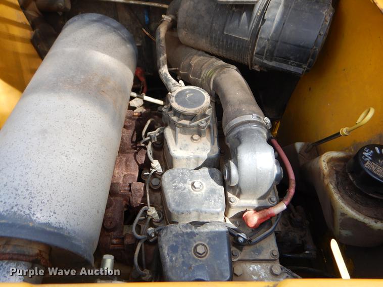 image for item EJ9971 2007 New Holland L190 skid steer