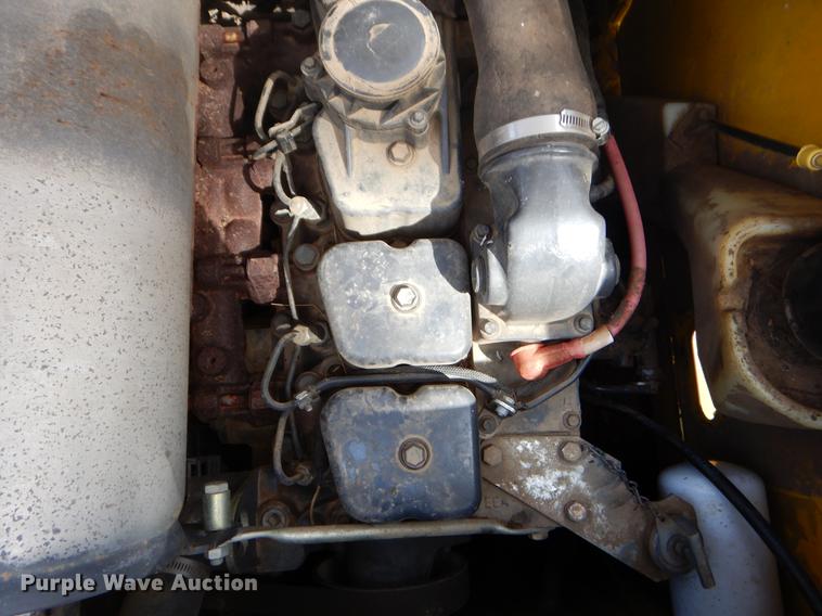 image for item EJ9971 2007 New Holland L190 skid steer