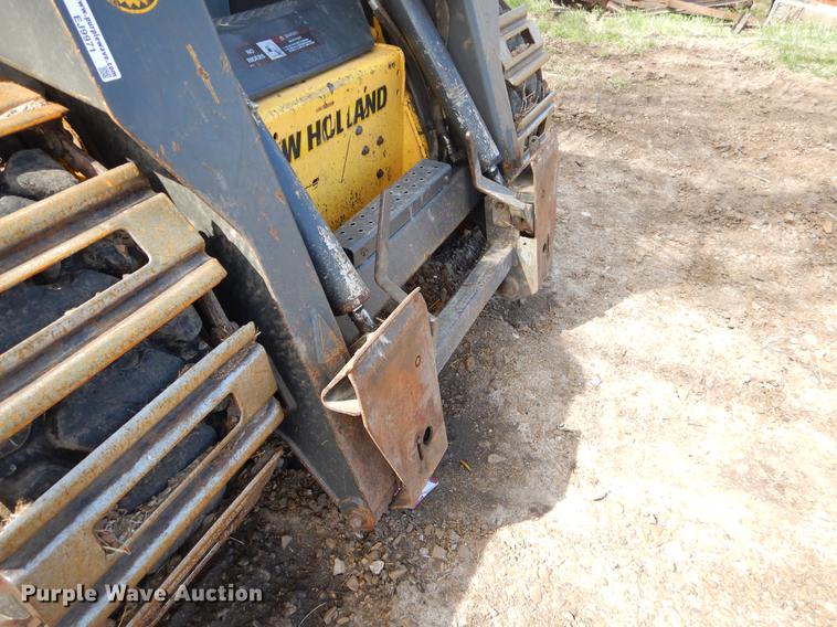 image for item EJ9971 2007 New Holland L190 skid steer