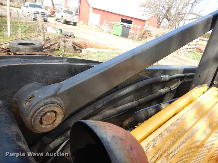 image for item EJ9971 2007 New Holland L190 skid steer