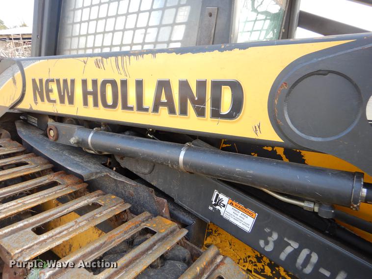 image for item EJ9971 2007 New Holland L190 skid steer