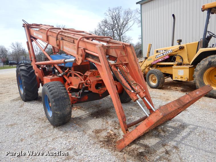 image for item EJ9993 SkyTrak 6034-2 telehandler