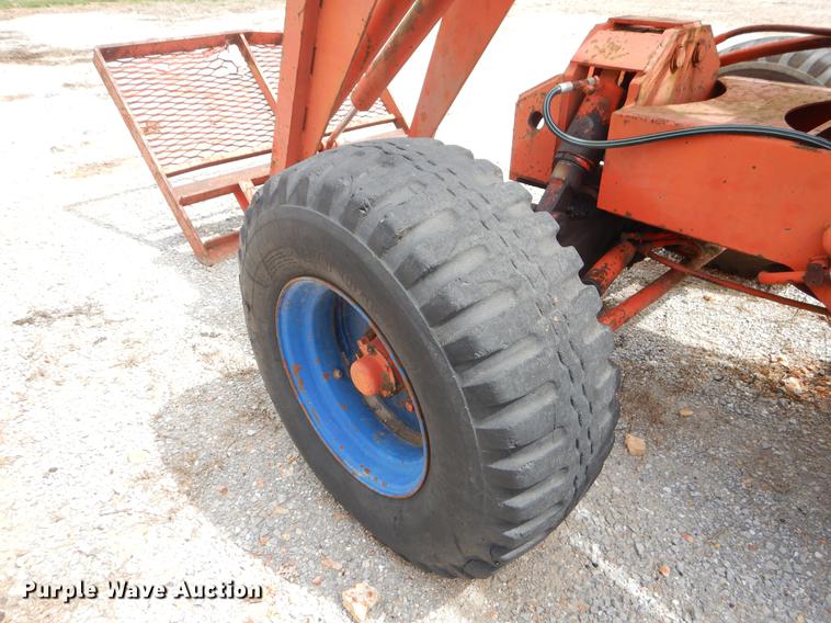 image for item EJ9993 SkyTrak 6034-2 telehandler