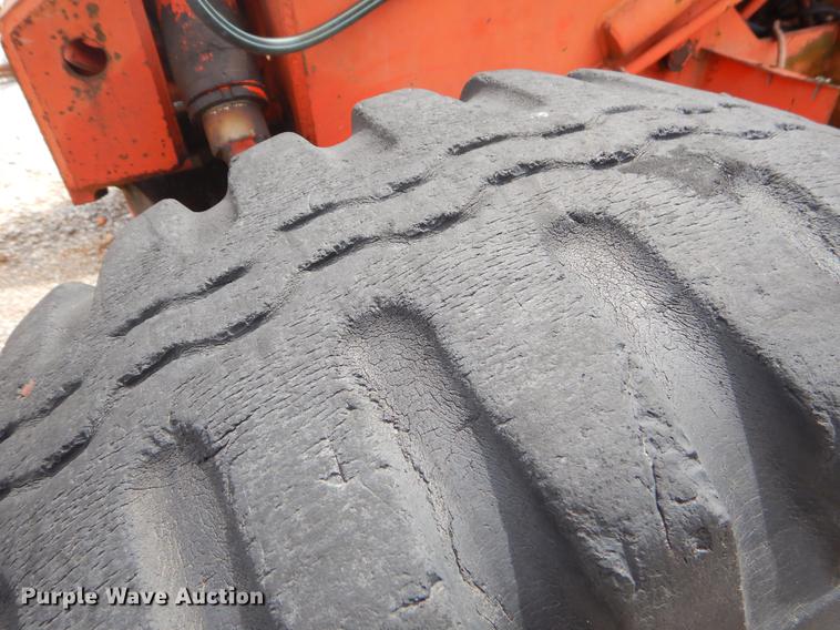 image for item EJ9993 SkyTrak 6034-2 telehandler