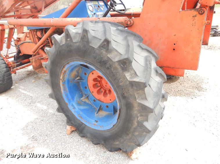 image for item EJ9993 SkyTrak 6034-2 telehandler