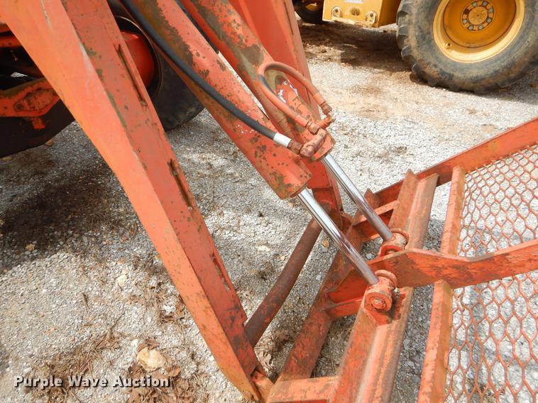 image for item EJ9993 SkyTrak 6034-2 telehandler