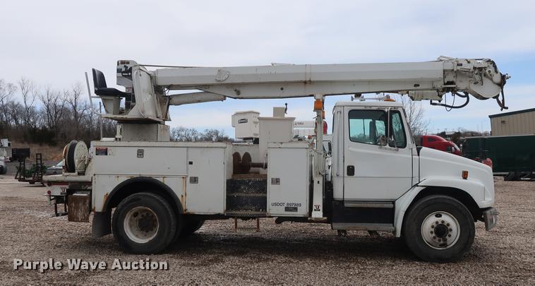 image for item EL9266 2001 Freightliner FL80 digger derrick truck