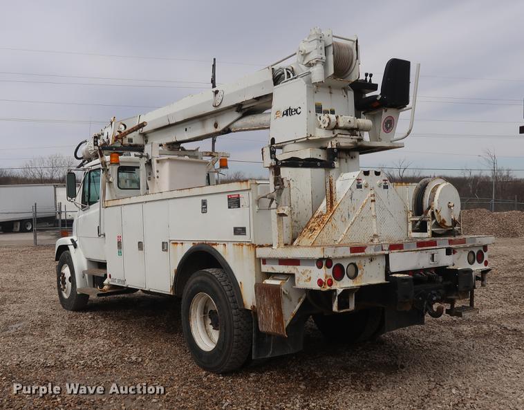 image for item EL9266 2001 Freightliner FL80 digger derrick truck