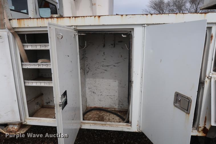 image for item EL9266 2001 Freightliner FL80 digger derrick truck