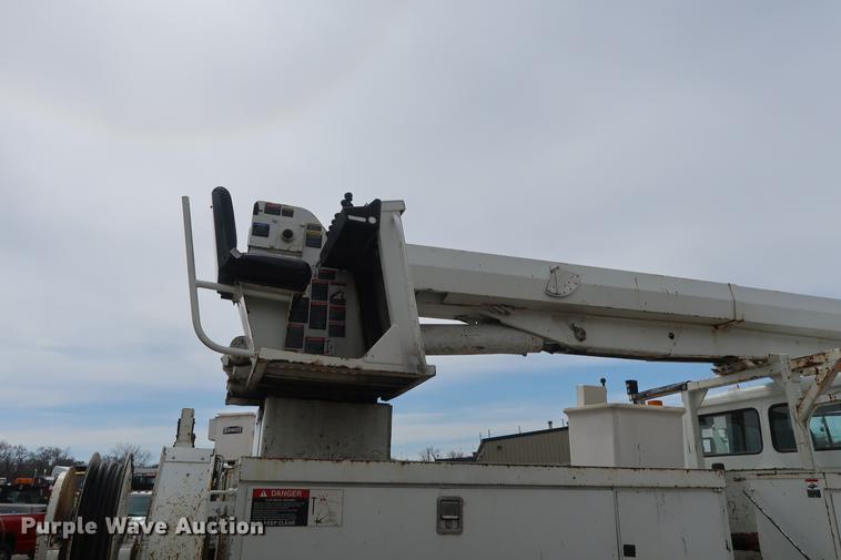 image for item EL9266 2001 Freightliner FL80 digger derrick truck