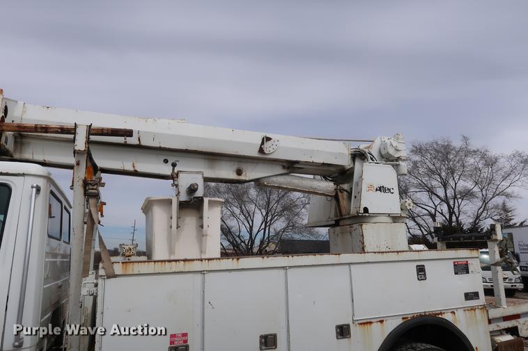 image for item EL9266 2001 Freightliner FL80 digger derrick truck