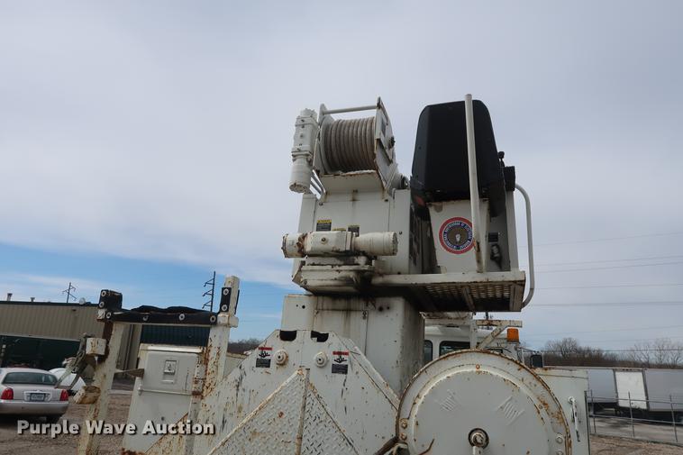 image for item EL9266 2001 Freightliner FL80 digger derrick truck