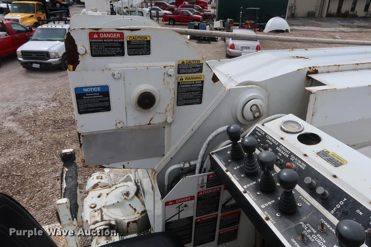 image for item EL9266 2001 Freightliner FL80 digger derrick truck