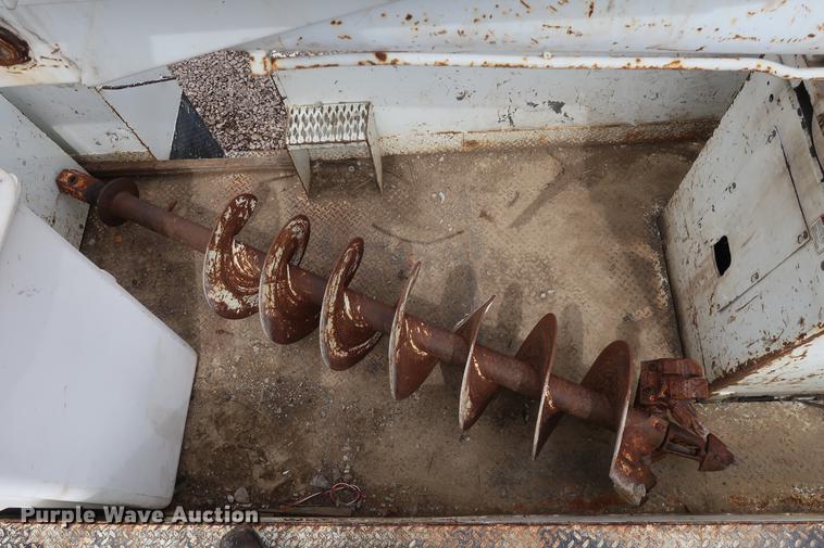 image for item EL9266 2001 Freightliner FL80 digger derrick truck