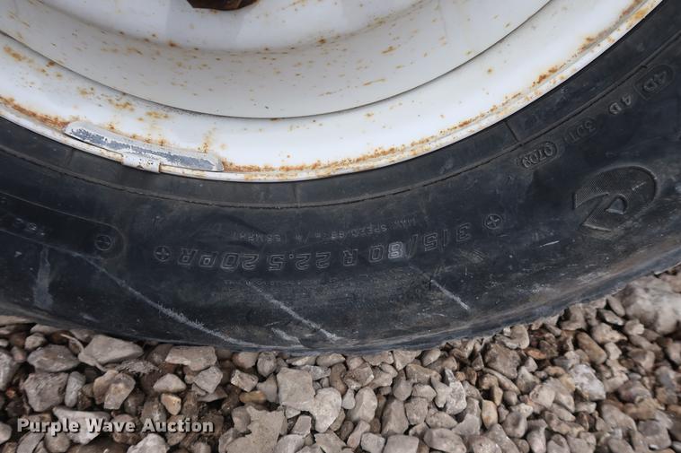 image for item EL9266 2001 Freightliner FL80 digger derrick truck