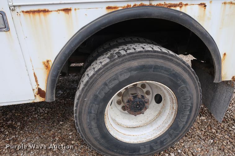 image for item EL9266 2001 Freightliner FL80 digger derrick truck