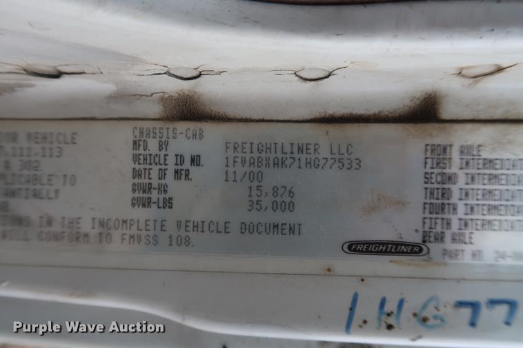 image for item EL9266 2001 Freightliner FL80 digger derrick truck