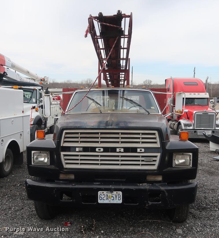 image for item EL9268 1984 Ford F600G conveyor truck