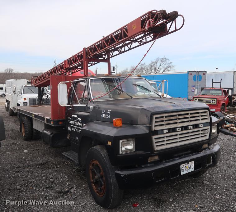 image for item EL9268 1984 Ford F600G conveyor truck