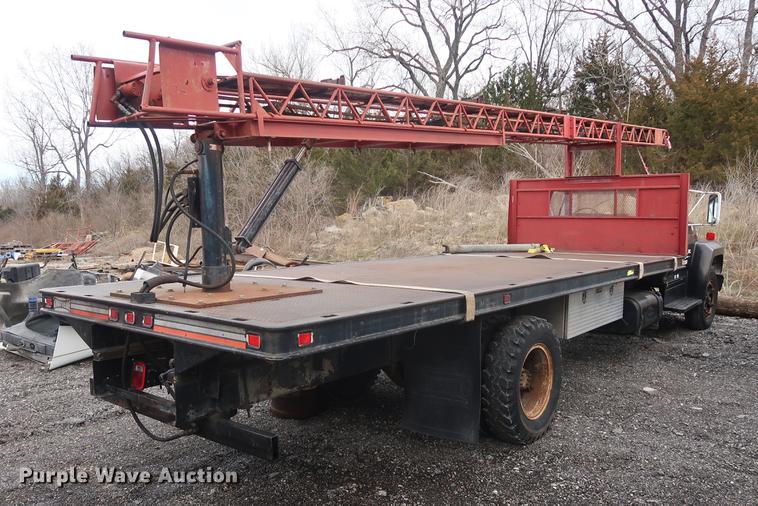 image for item EL9268 1984 Ford F600G conveyor truck