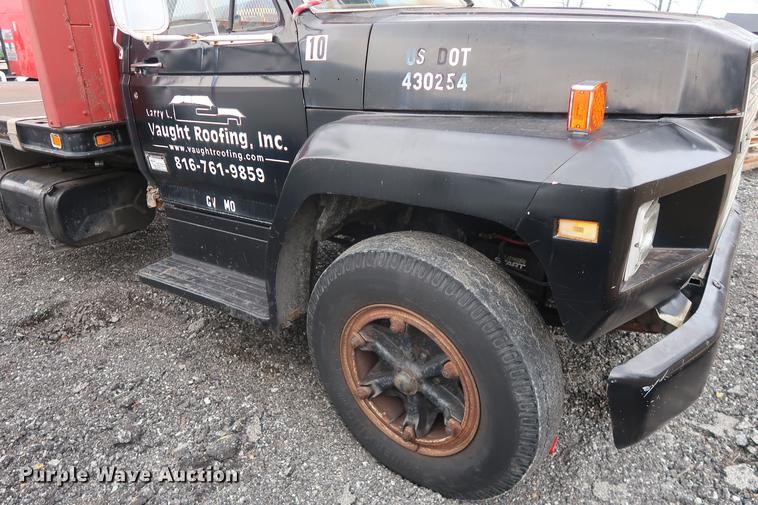 image for item EL9268 1984 Ford F600G conveyor truck