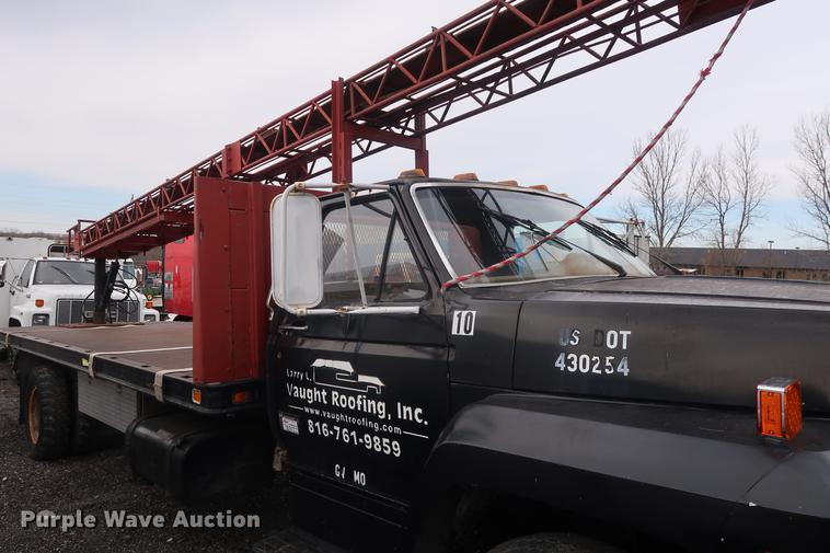 image for item EL9268 1984 Ford F600G conveyor truck