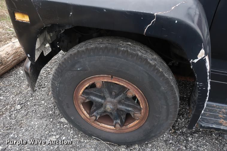 image for item EL9268 1984 Ford F600G conveyor truck