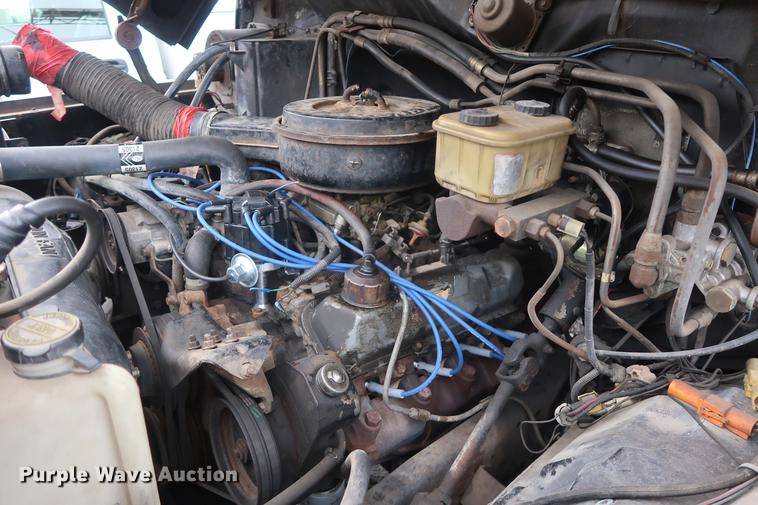 image for item EL9268 1984 Ford F600G conveyor truck