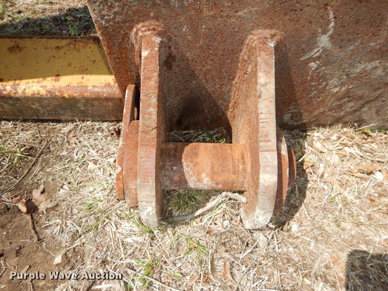 image for item EN9195 Balderson pallet forks