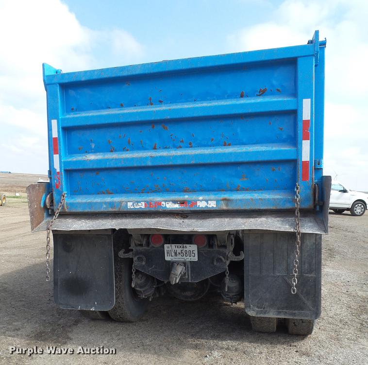 image for item EN9534 1973 Ford 9000 dump truck