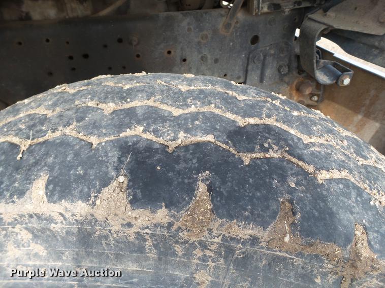 image for item EN9534 1973 Ford 9000 dump truck