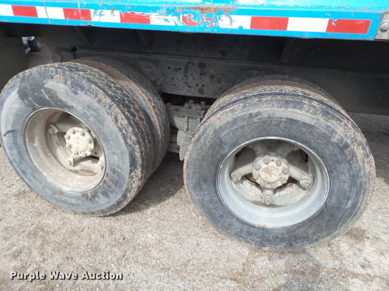 image for item EN9534 1973 Ford 9000 dump truck